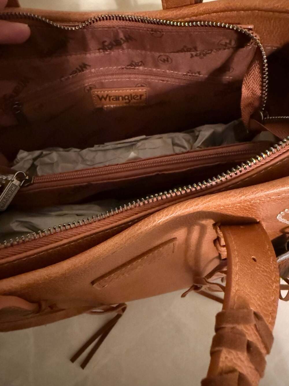 Wrangler Brown Leather Satchel Tote Handbag with Braided Handles and Star Charm - Picture 4 of 4
